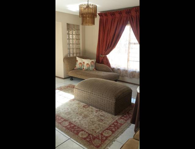 3 BEDROOM PROPERTY TO RENT IN BEYERS PARK